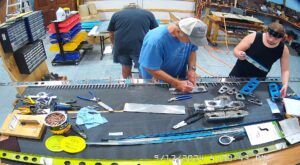 HS: Attaching the HS-905 Front Rib To HS-1002